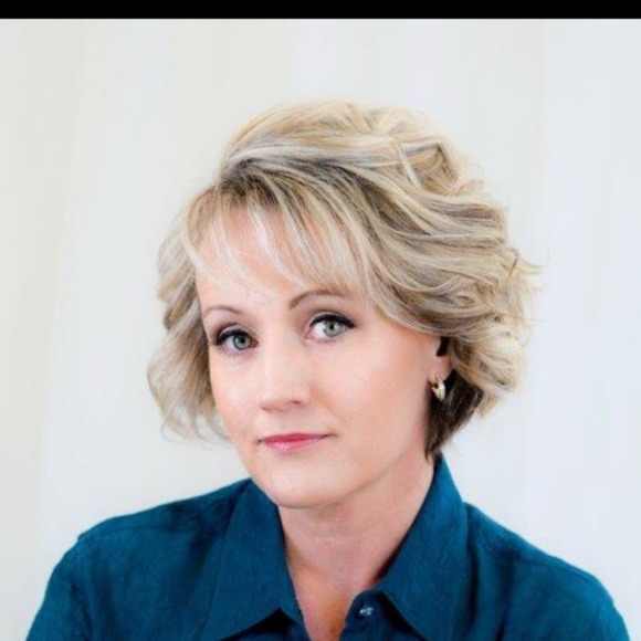 Meet your Posher, Ashleigh - Picture 1 of 1